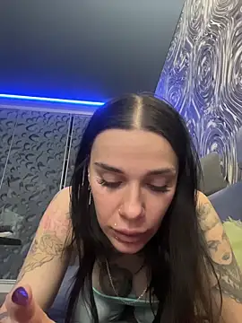 Snapshot of Queen_of_pain chatting on 05-14-26, 06:43 Queen of pain online show from 05-14-26, 06:43