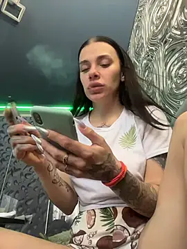 Snapshot of Queen_of_pain chatting on 02-06-26, 07:04 Queen of pain online show from 02-06-26, 07:04