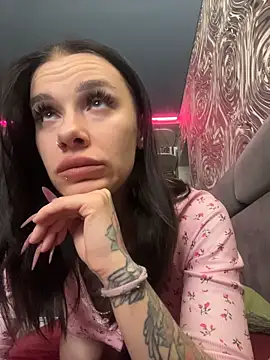 Queen of pain online show from 03-28-26, 07:53