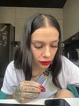 Queen of pain online show from 03-16-26, 06:28