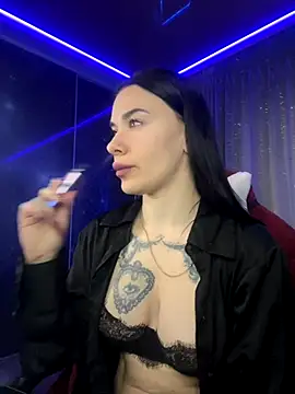 Queen of pain online show from 12-04-25, 06:01