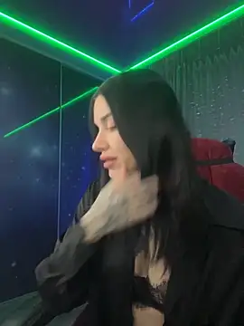 Queen of pain online show from 11-30-25, 05:41