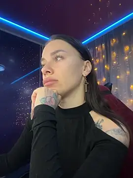 Queen of pain online show from 11-06-25, 07:12