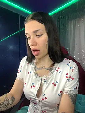 Queen of pain online show from 11-25-25, 05:41