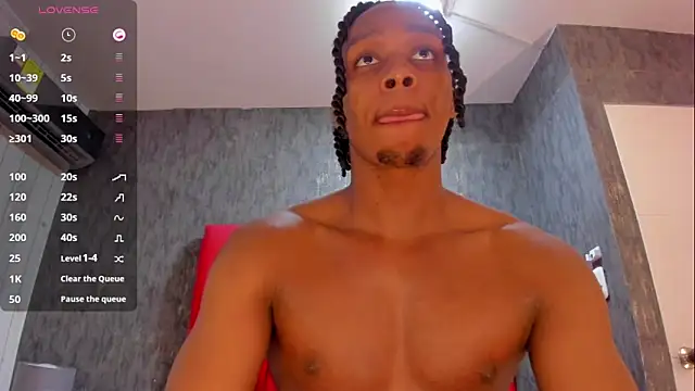 Snapshot of DominicSccott chatting on 06-03-26, 01:23 DominicSccott online show from 06-03-26, 01:23
