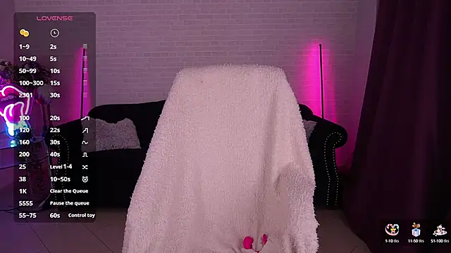 Daenerys Daenn online show from 02-04-25, 08:24