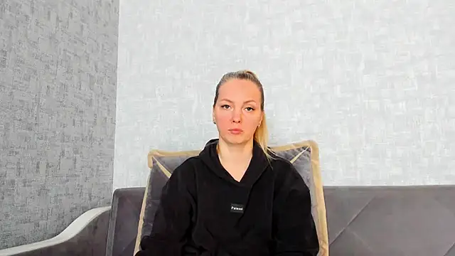 iam Venus online show from 04-16-26, 11:44