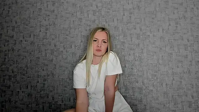 iam Venus online show from 02-17-26, 04:26