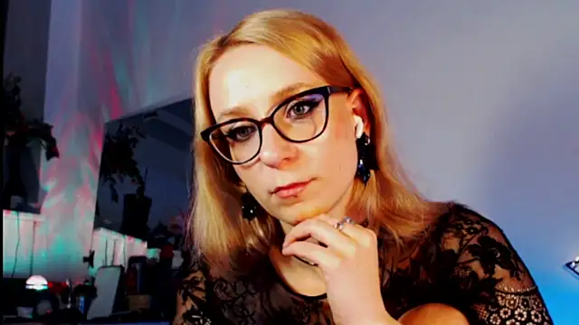 Snapshot of welliza chatting on 03-18-25, 05:02 welliza online show from 03-18-25, 05:02