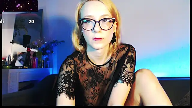 Snapshot of welliza chatting on 02-27-25, 01:52 welliza online show from 02-27-25, 01:52