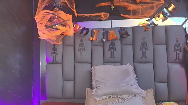  MiaBrown  online show from 11-01-25, 12:10