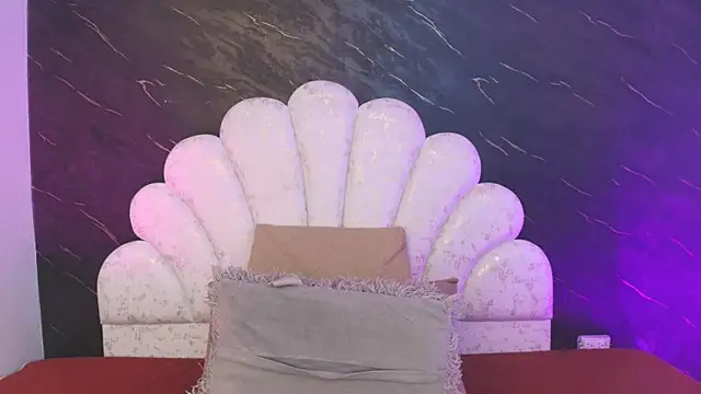  MiaBrown  online show from 04-09-26, 12:11