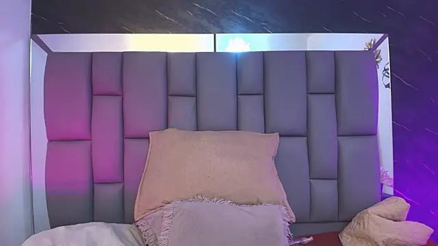  MiaBrown  online show from 02-25-26, 12:05