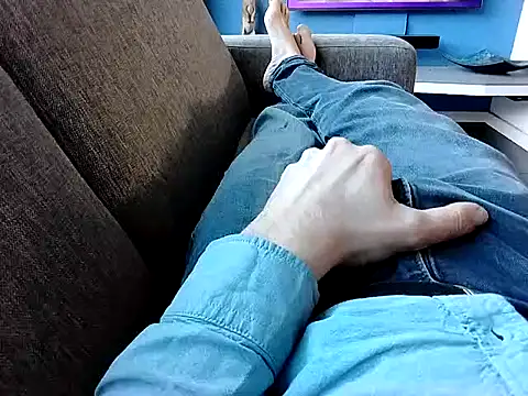 Snapshot of jk1981jk chatting on 03-04-25, 03:59 jk1981jk online show from 03-04-25, 03:59