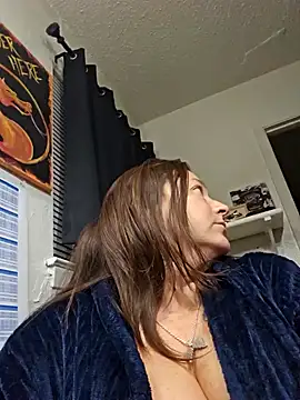 Snapshot of angelbaby1998 chatting on 12-17-24, 04:12 angelbaby1998 online show from 12-17-24, 04:12