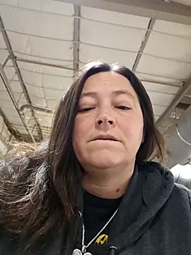 Snapshot of angelbaby1998 chatting on 02-17-25, 07:01 angelbaby1998 online show from 02-17-25, 07:01