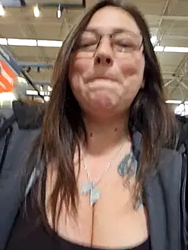 Snapshot of angelbaby1998 chatting on 03-05-25, 07:17 angelbaby1998 online show from 03-05-25, 07:17