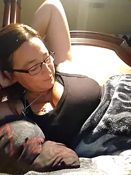 Snapshot of angelbaby1998 chatting on 09-21-25, 04:39 angelbaby1998 online show from 09-21-25, 04:39