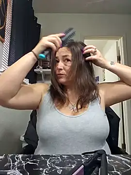 Snapshot of angelbaby1998 chatting on 01-10-25, 07:54 angelbaby1998 online show from 01-10-25, 07:54