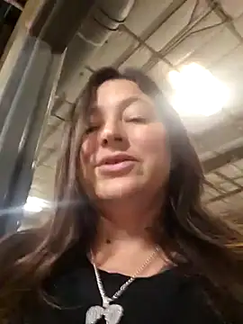 Snapshot of angelbaby1998 chatting on 12-05-24, 02:37 angelbaby1998 online show from 12-05-24, 02:37