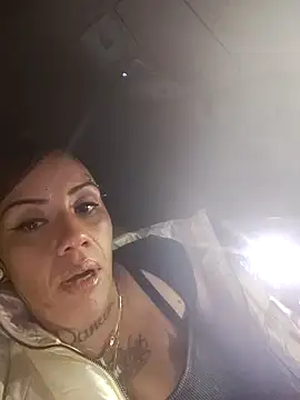 Snapshot of assonphatphat chatting on 11-22-25, 11:42 assonphatphat online show from 11-22-25, 11:42