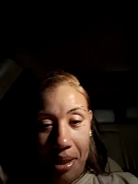 Snapshot of assonphatphat chatting on 11-11-25, 06:19 assonphatphat online show from 11-11-25, 06:19