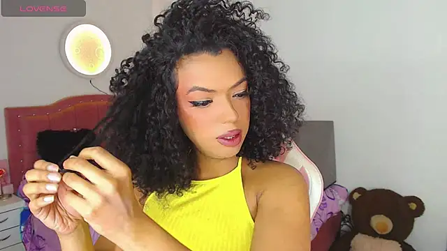 Snapshot of Tanedra_collings chatting on 07-04-26, 02:51 Tanedra collings online show from 07-04-26, 02:51