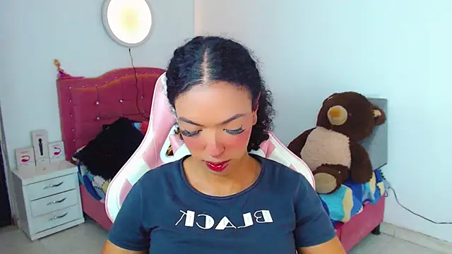 Tanedra collings online show from 04-10-26, 01:56