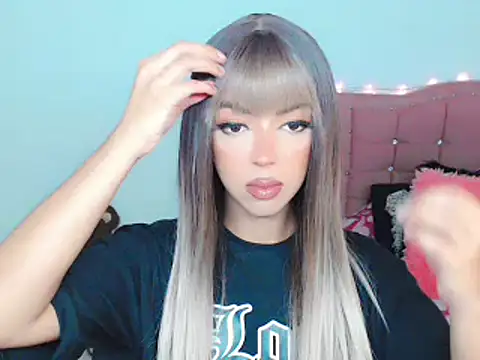 Snapshot of Tanedra_collings chatting on 03-04-25, 01:45 Tanedra collings online show from 03-04-25, 01:45