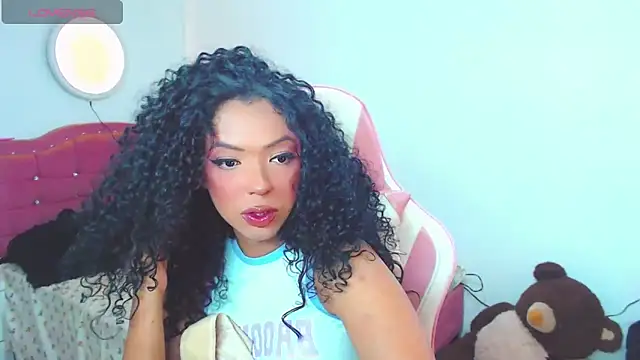 Snapshot of Tanedra_collings chatting on 05-30-26, 01:23 Tanedra collings online show from 05-30-26, 01:23