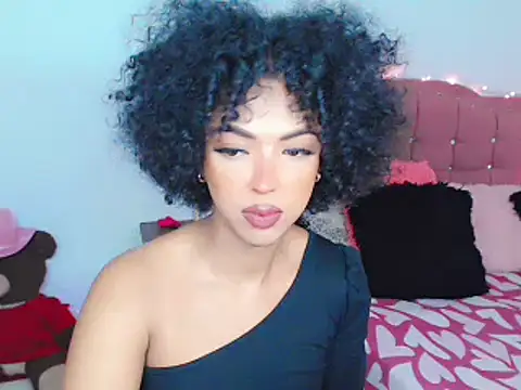 Snapshot of Tanedra_collings chatting on 02-22-25, 06:28 Tanedra collings online show from 02-22-25, 06:28