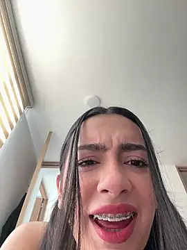 Nicollemays online show from 03-21-26, 03:27