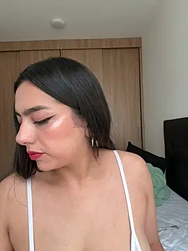 Nicollemays online show from 04-09-26, 06:03