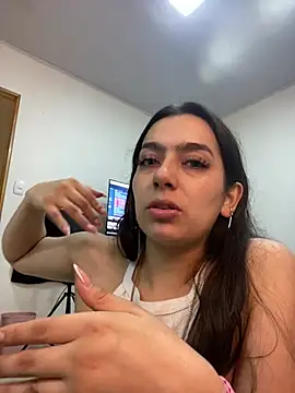 Snapshot of Nicollemays chatting on 03-22-25, 12:14 Nicollemays online show from 03-22-25, 12:14