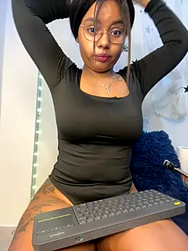 Aleja DANS online show from 10-25-25, 08:46