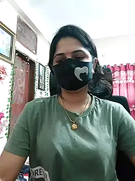 Snapshot of Suvosri chatting on 03-16-25, 01:06 Suvosri online show from 03-16-25, 01:06