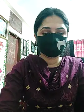 Snapshot of Suvosri chatting on 03-15-25, 02:12 Suvosri online show from 03-15-25, 02:12