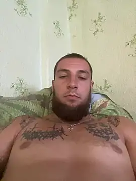 Snapshot of shy-boy-1999 chatting on 07-03-26, 11:17 shy-boy-1999 online show from 07-03-26, 11:17
