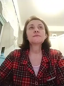 DonnaMagdalena online show from 11-30-25, 01:56