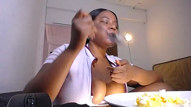 yselahot online show from 02-16-26, 03:21