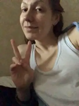 Snapshot of _Sweet_Love_ chatting on 05-08-26, 12:31 Sweet Love online show from 05-08-26, 12:31