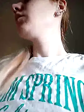 Snapshot of _Sweet_Love_ chatting on 10-14-25, 09:21 Sweet Love online show from 10-14-25, 09:21