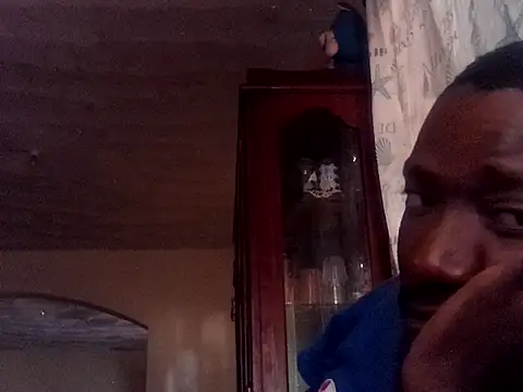 LookingLover34 online show from 11-10-25, 04:45