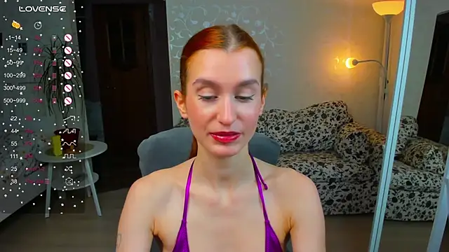Snapshot of Sally_Biscuit chatting on 10-05-25, 10:39 Sally Biscuit online show from 10-05-25, 10:39