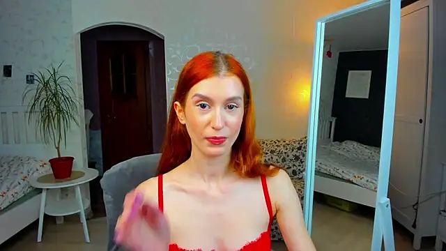Snapshot of Sally_Biscuit chatting on 10-04-25, 10:28 Sally Biscuit online show from 10-04-25, 10:28