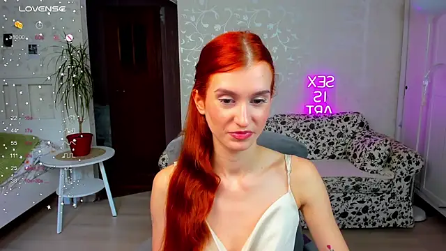 Snapshot of Sally_Biscuit chatting on 09-12-25, 12:27 Sally Biscuit online show from 09-12-25, 12:27