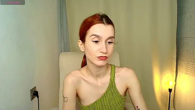Snapshot of Sally_Biscuit chatting on 03-07-25, 10:46 Sally Biscuit online show from 03-07-25, 10:46