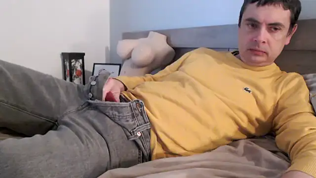 freddy0222222 online show from 03-05-26, 12:24