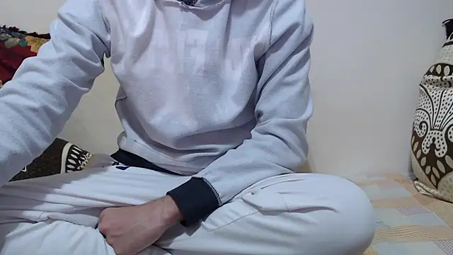 Alexdelarge323 online show from 03-18-26, 01:57