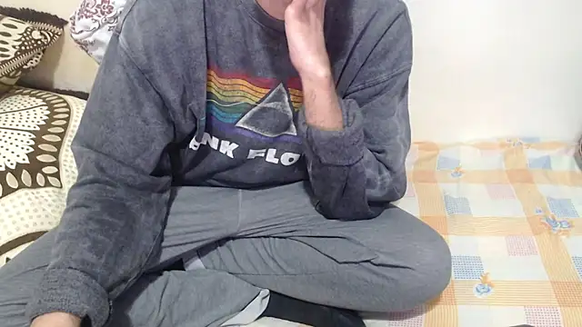 Alexdelarge323 online show from 12-20-25, 06:11